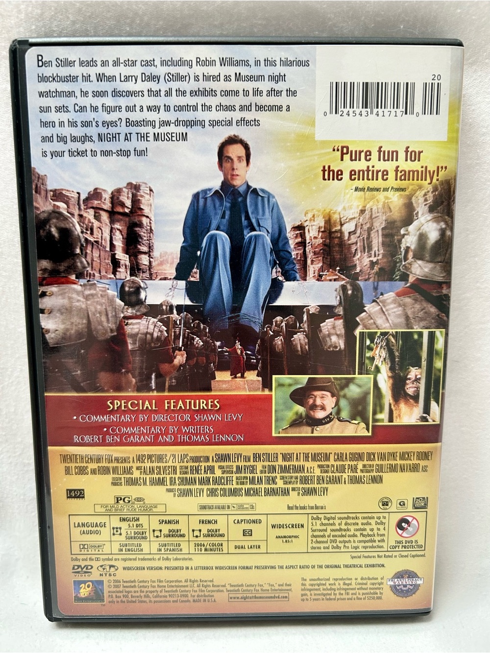 NIGHT AT THE MUSEUM DVD - Picture 2 of 4